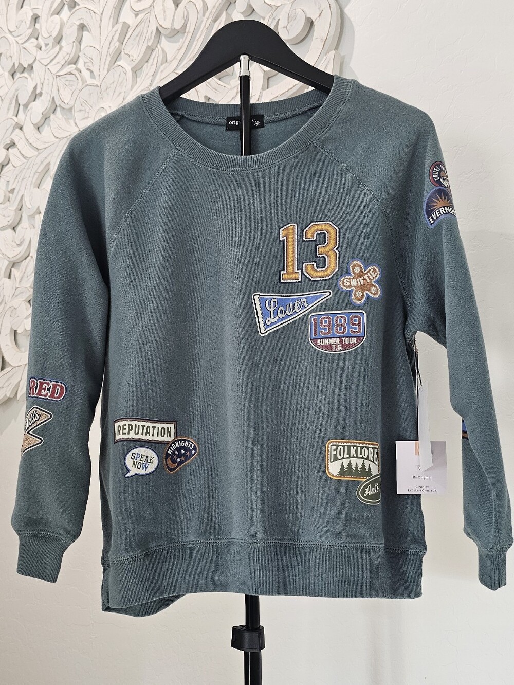 Originality Blue Green Patchwork "Swifty" Crewneck Sweatshirt Girl's Size XL NWT